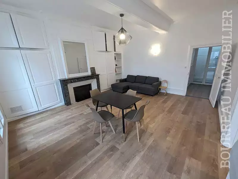 Immeuble, 230 m²