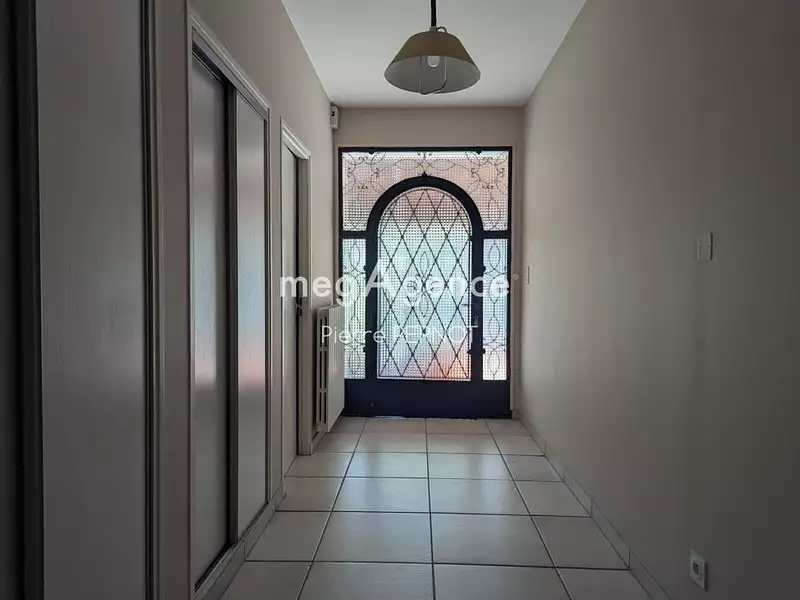 Maison, 300 m²