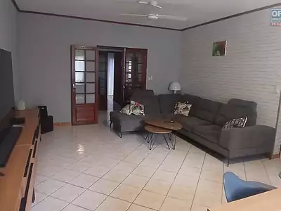Maison, 169 m²