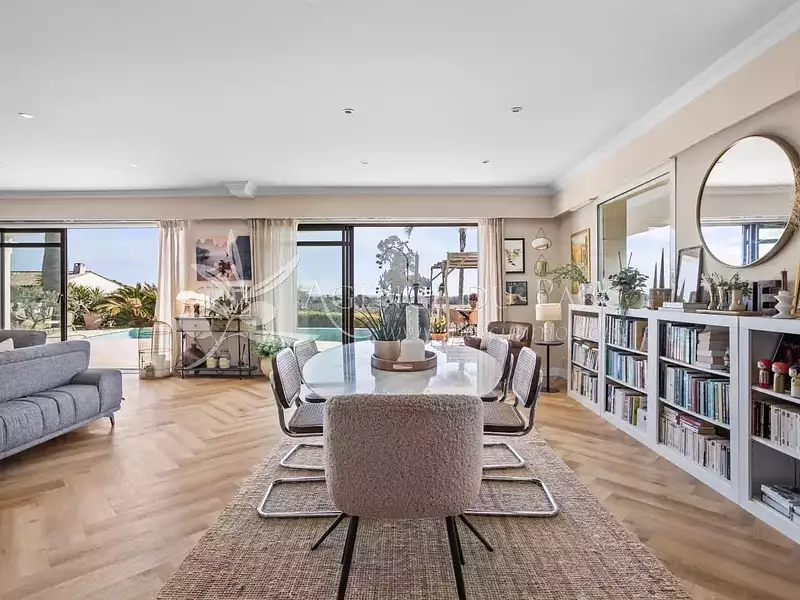 Maison, 250 m²