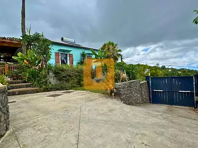 Maison, 250 m²