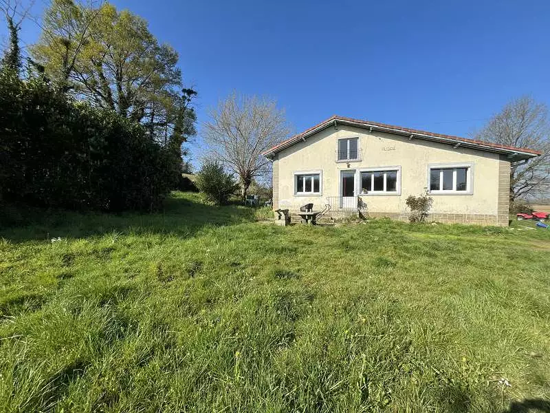 Maison, 210 m²