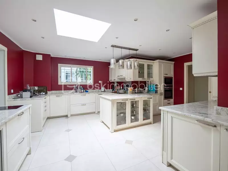 Maison, 518 m²