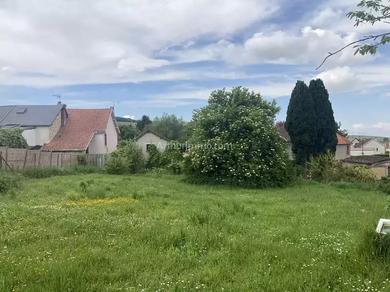 Terrain, 576 m²