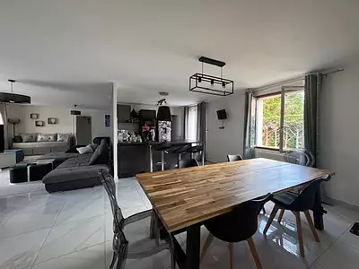 Maison, 165 m²