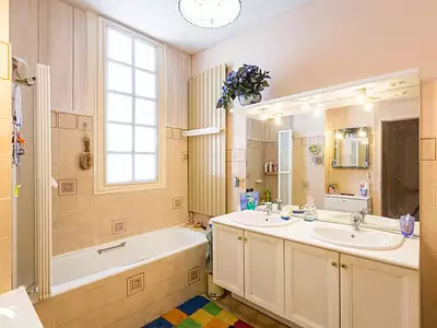 Maison, 306 m²