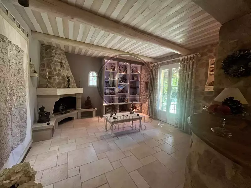 Maison, 160 m²