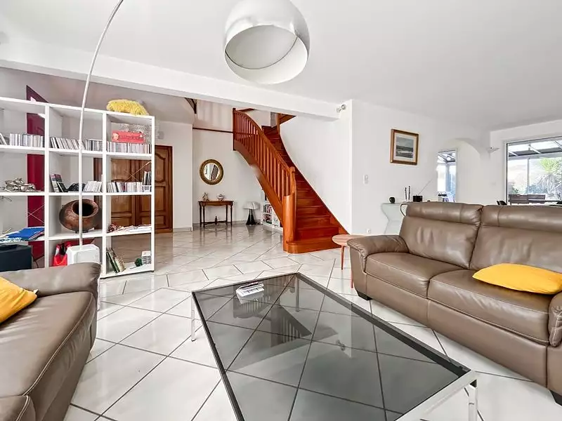 Maison, 205 m²
