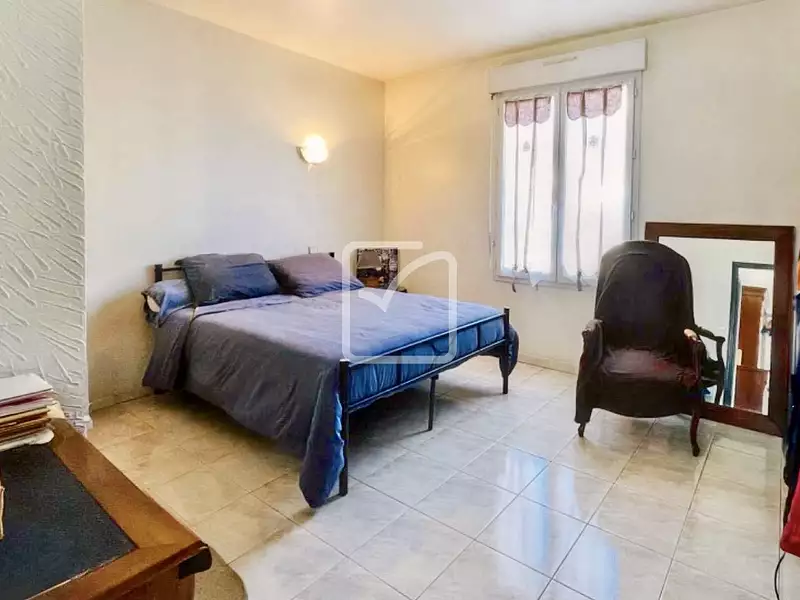 Maison, 281 m²
