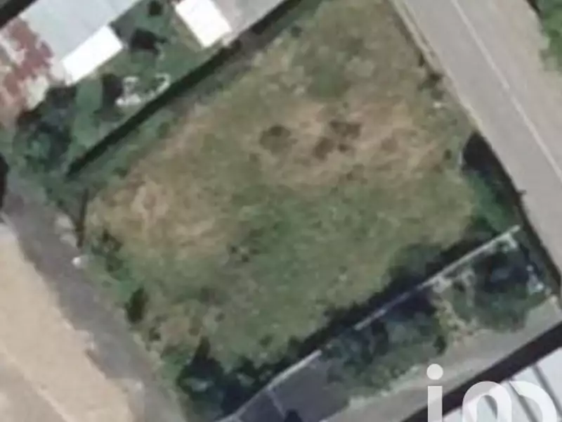 Terrain, 875 m²