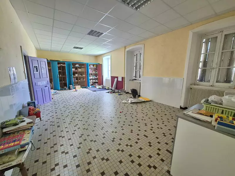 Maison, 600 m²