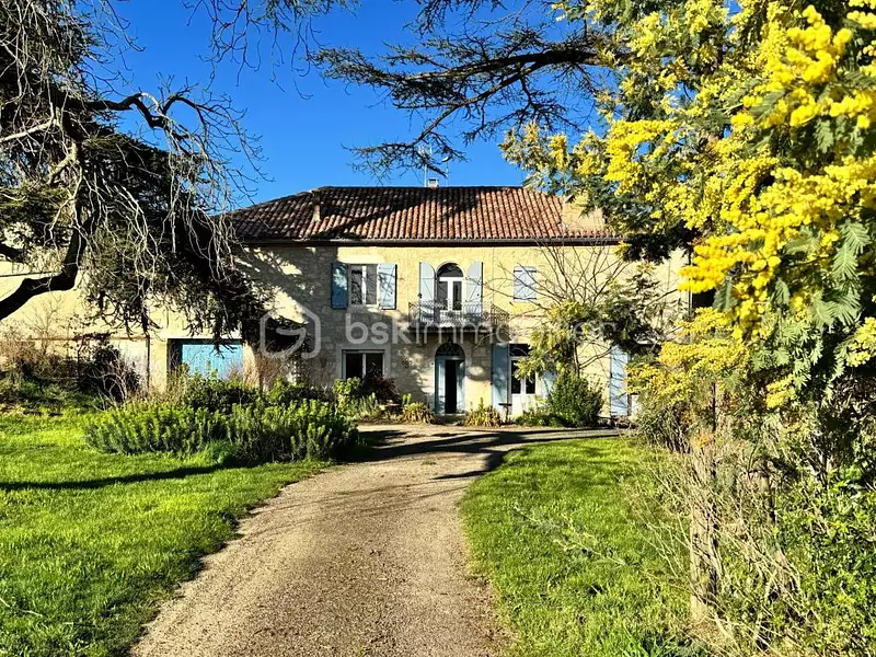 Maison, 250 m²