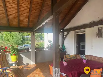 Maison, 196 m²