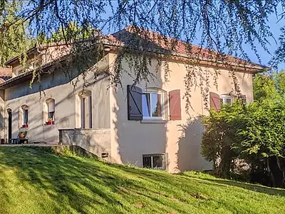 Maison, 225 m²