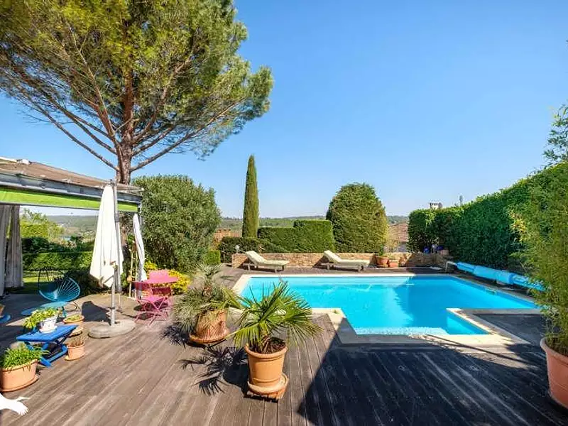 Maison, 230 m²
