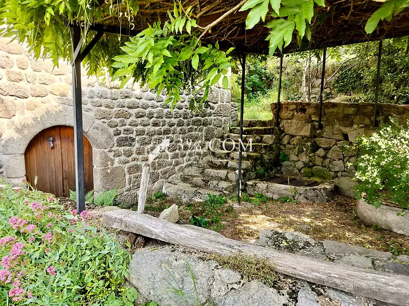 Maison, 266 m²