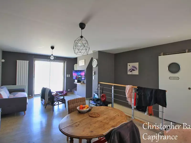 Immeuble, 168 m²