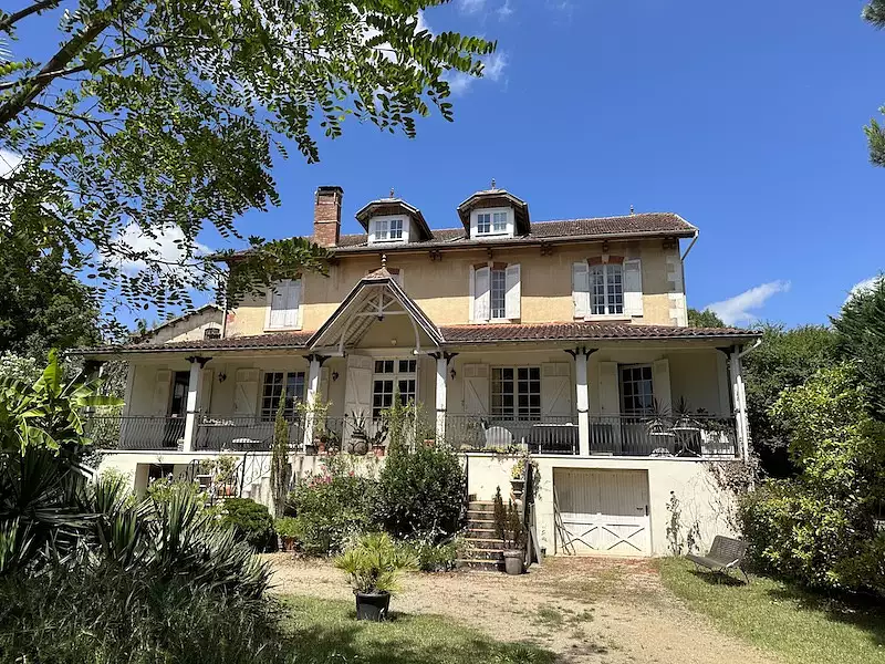 Maison, 380 m²