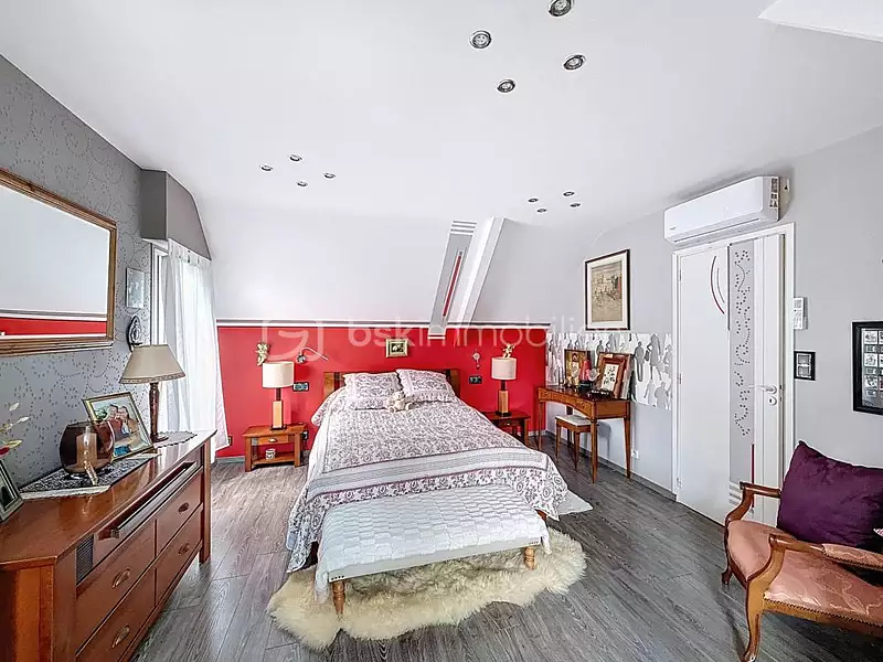 Maison, 230 m²