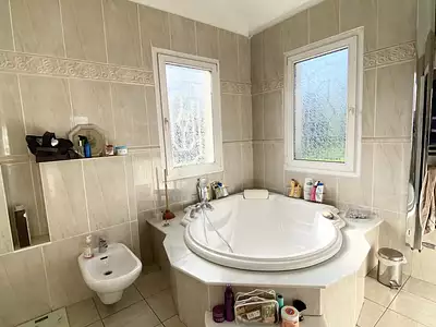 Maison, 174 m²