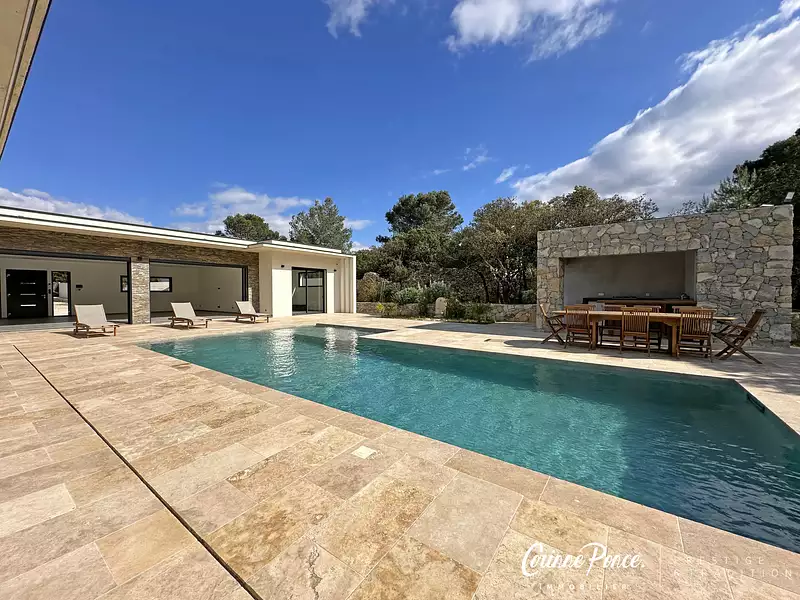 Maison, 332 m²