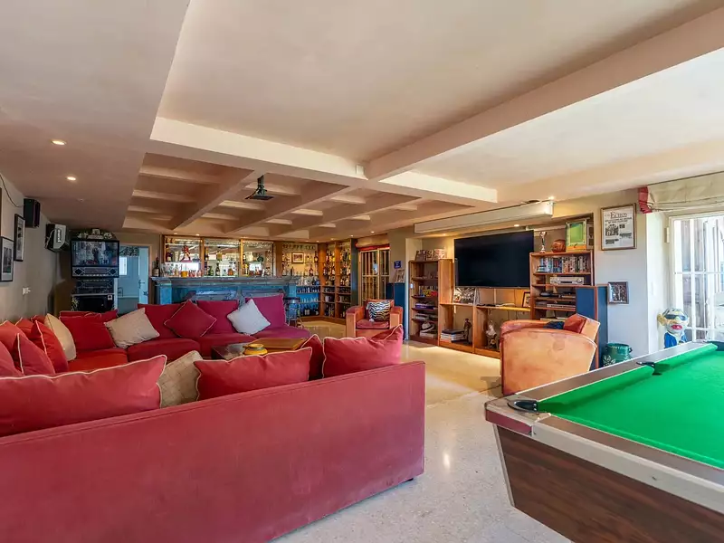 Maison, 338 m²