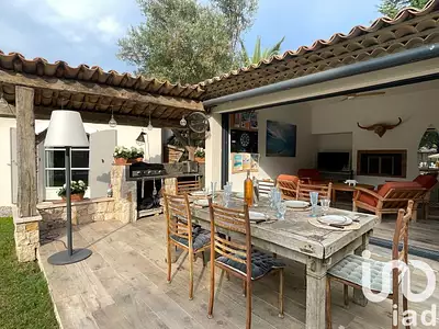 Maison, 332 m²