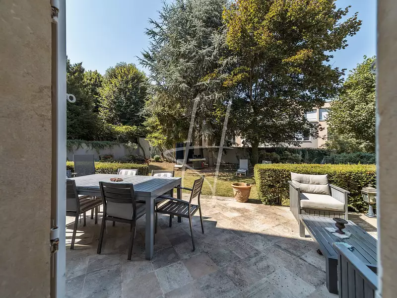 Maison, 210 m²