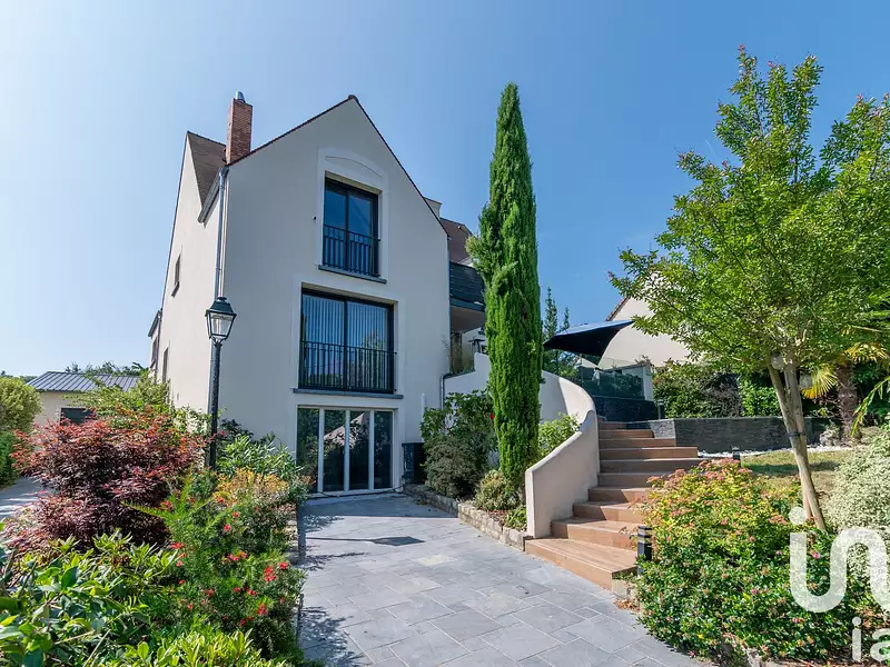 Maison, 215 m²