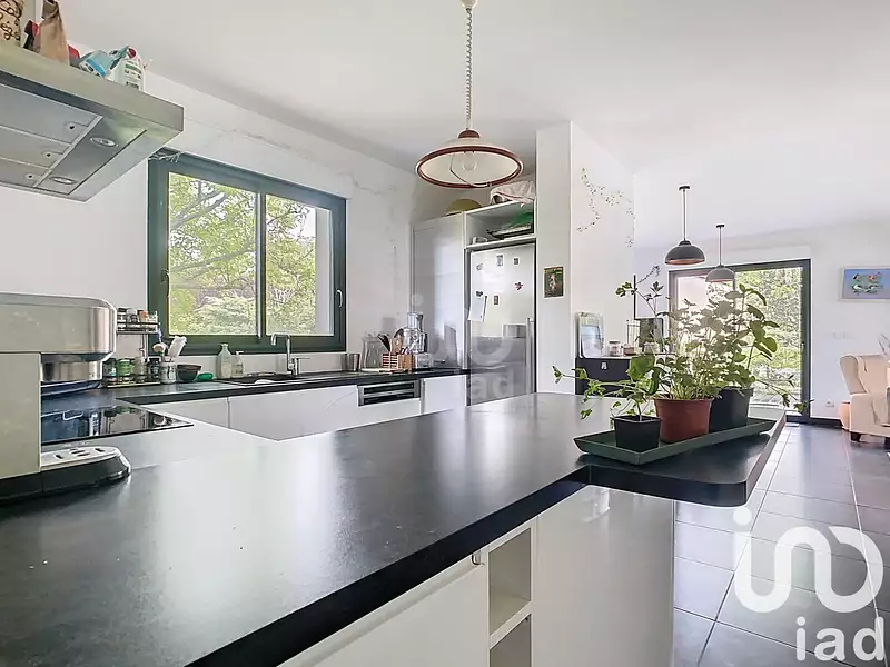 Maison, 196 m²