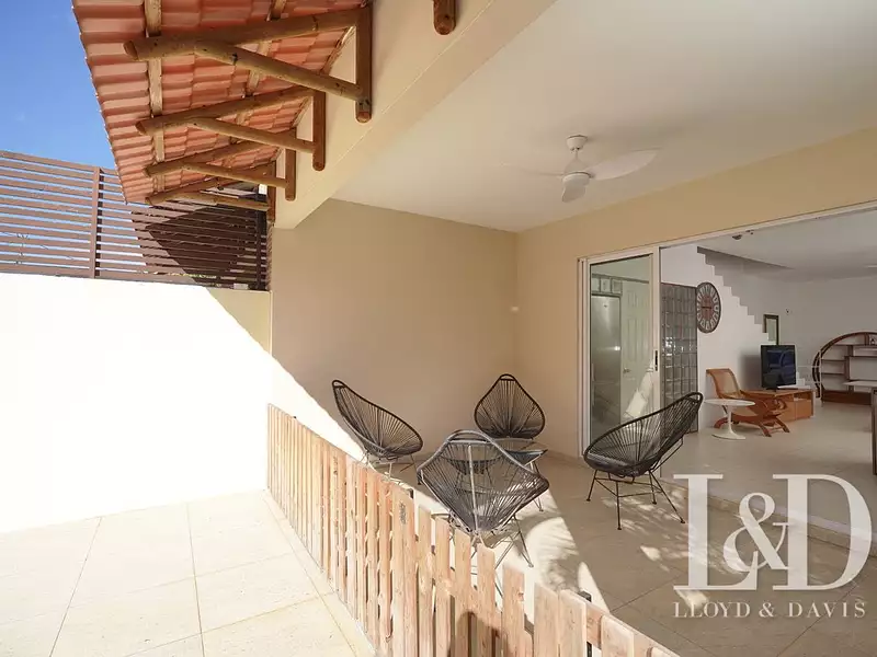 Maison, 242 m²