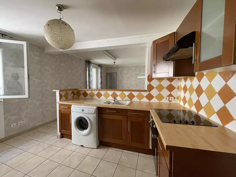 Immeuble, 195 m²