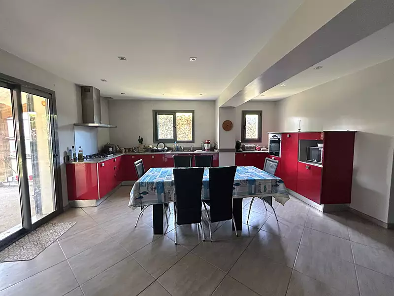 Maison, 202 m²