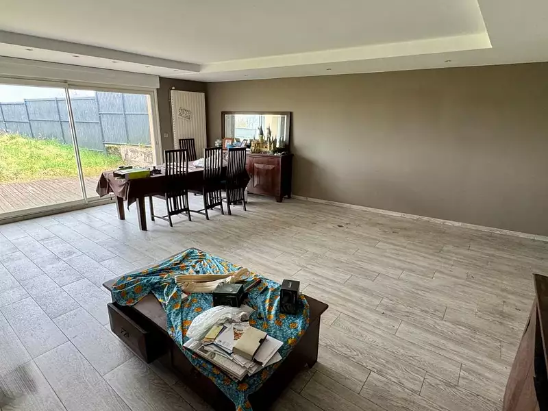 Maison, 180 m²