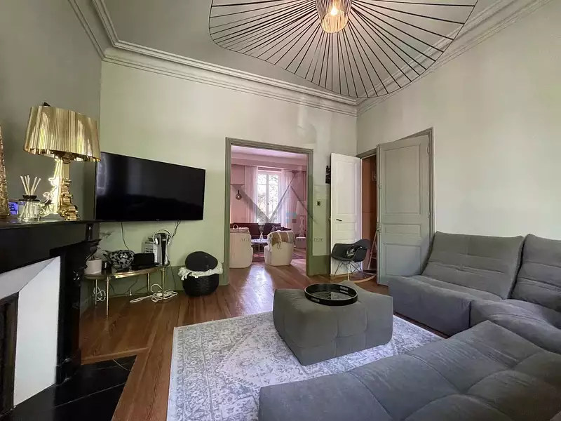 Maison, 242 m²