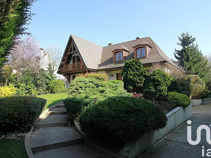 Maison, 185 m²