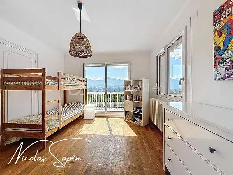 Maison, 170 m²