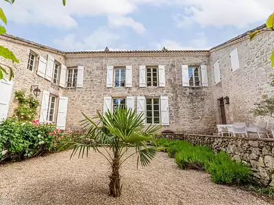 Maison, 330 m²