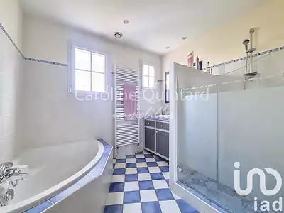 Maison, 176 m²
