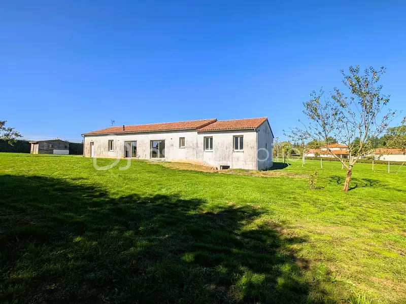 Maison, 176 m²