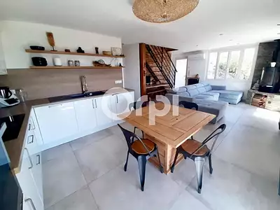 Maison, 115 m²