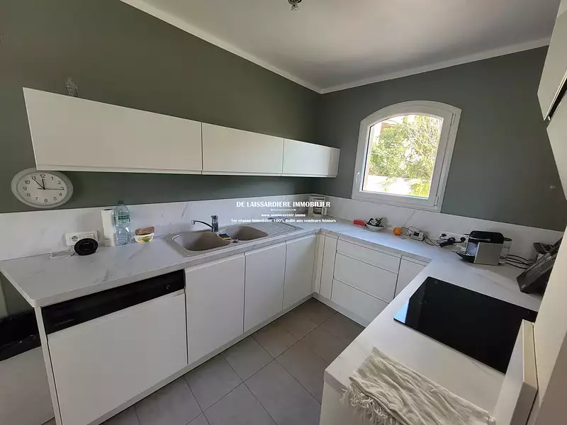 Maison, 163 m²