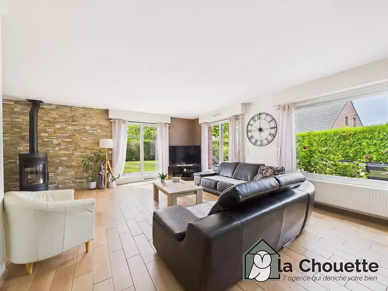 Maison, 166 m²