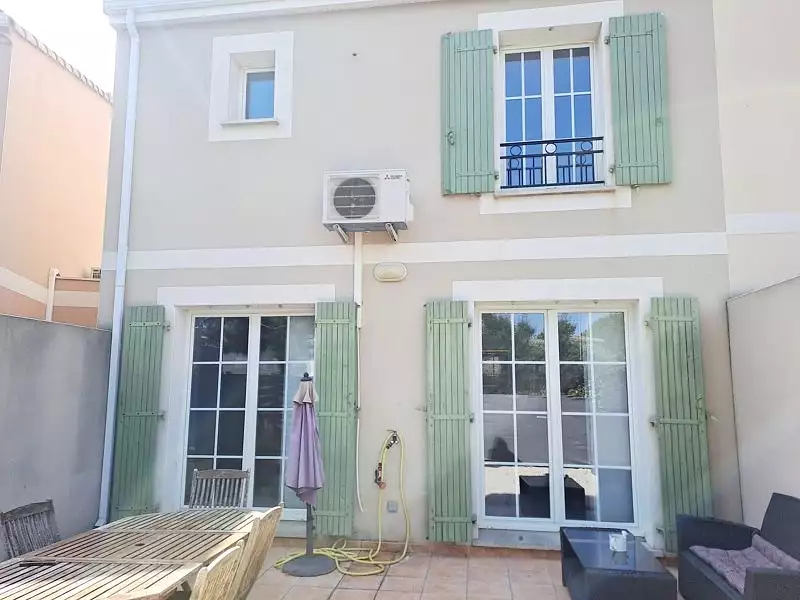 Maison, 84 m²