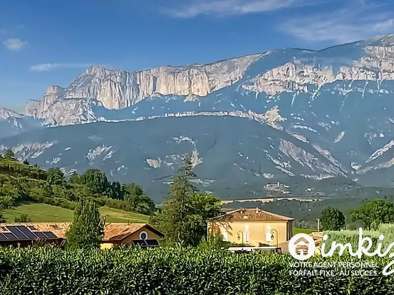 Maison, 335 m²
