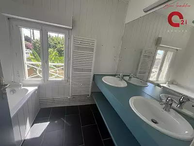 Immeuble, 403 m²