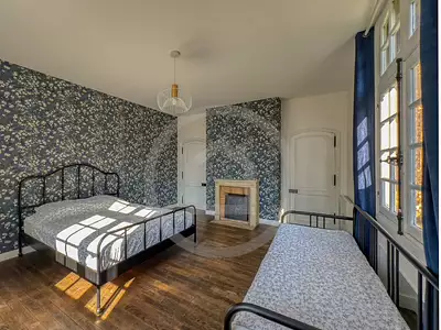 Maison, 806 m²