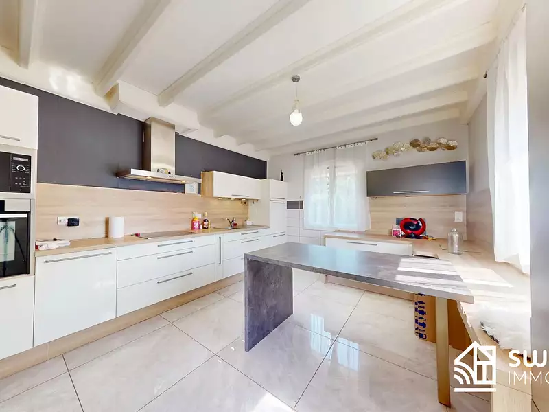 Maison, 205 m²