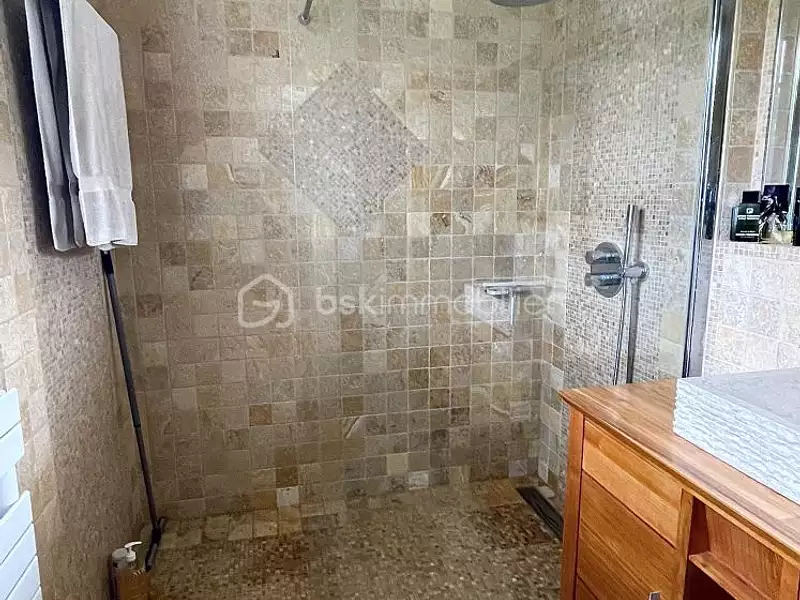 Maison, 170 m²