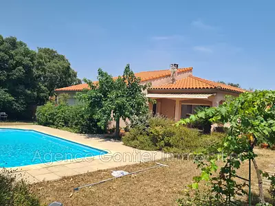 Maison, 136 m²
